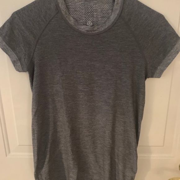 LuLu lemon swiftly tech - Picture 1 of 2